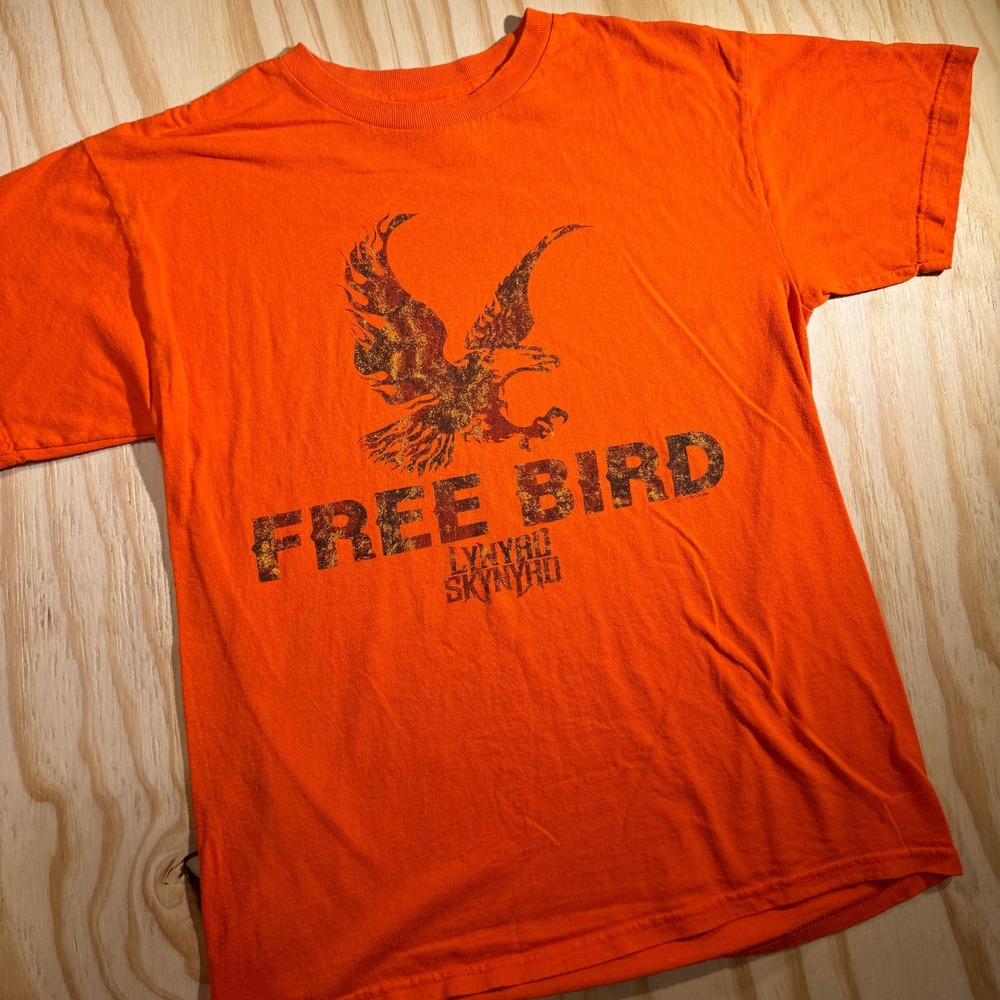 Lynyrd Skynyrd Free Bird Graphic T-Shirt Orange Men's Medium Gildan Heavy Cotton